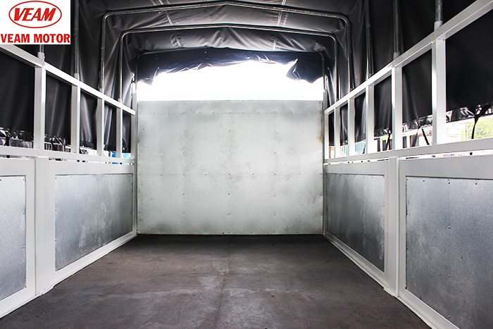Quy cách thùng mui bạt mở 5 bửng của xe tải 2 tấn Veam VT200a được đóng tại xưởng-ototaisg.com